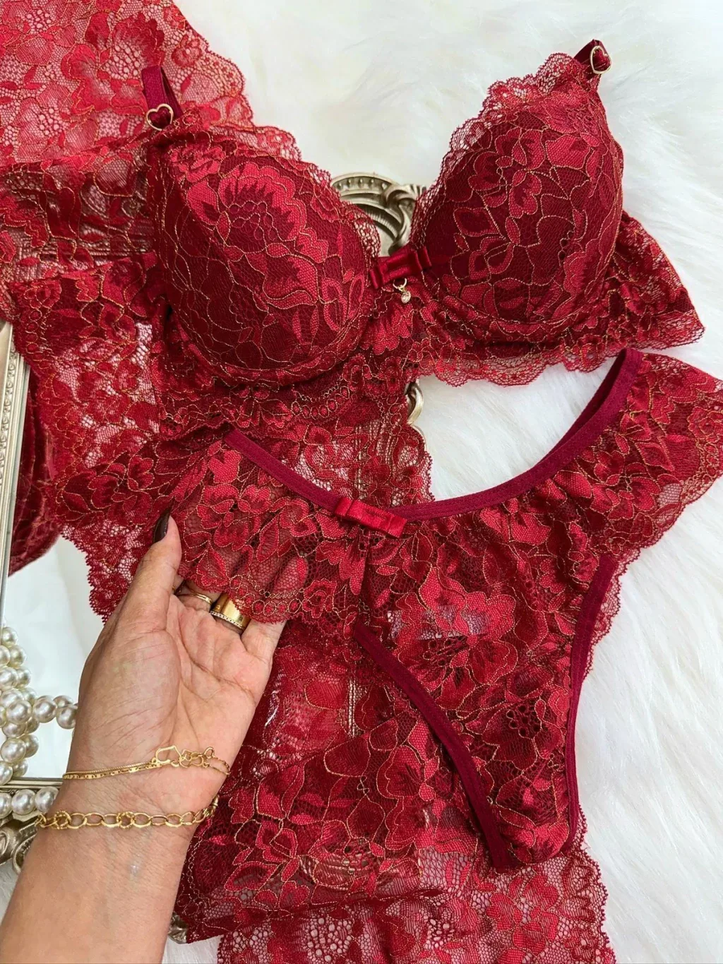 Fios de ouro vermelho