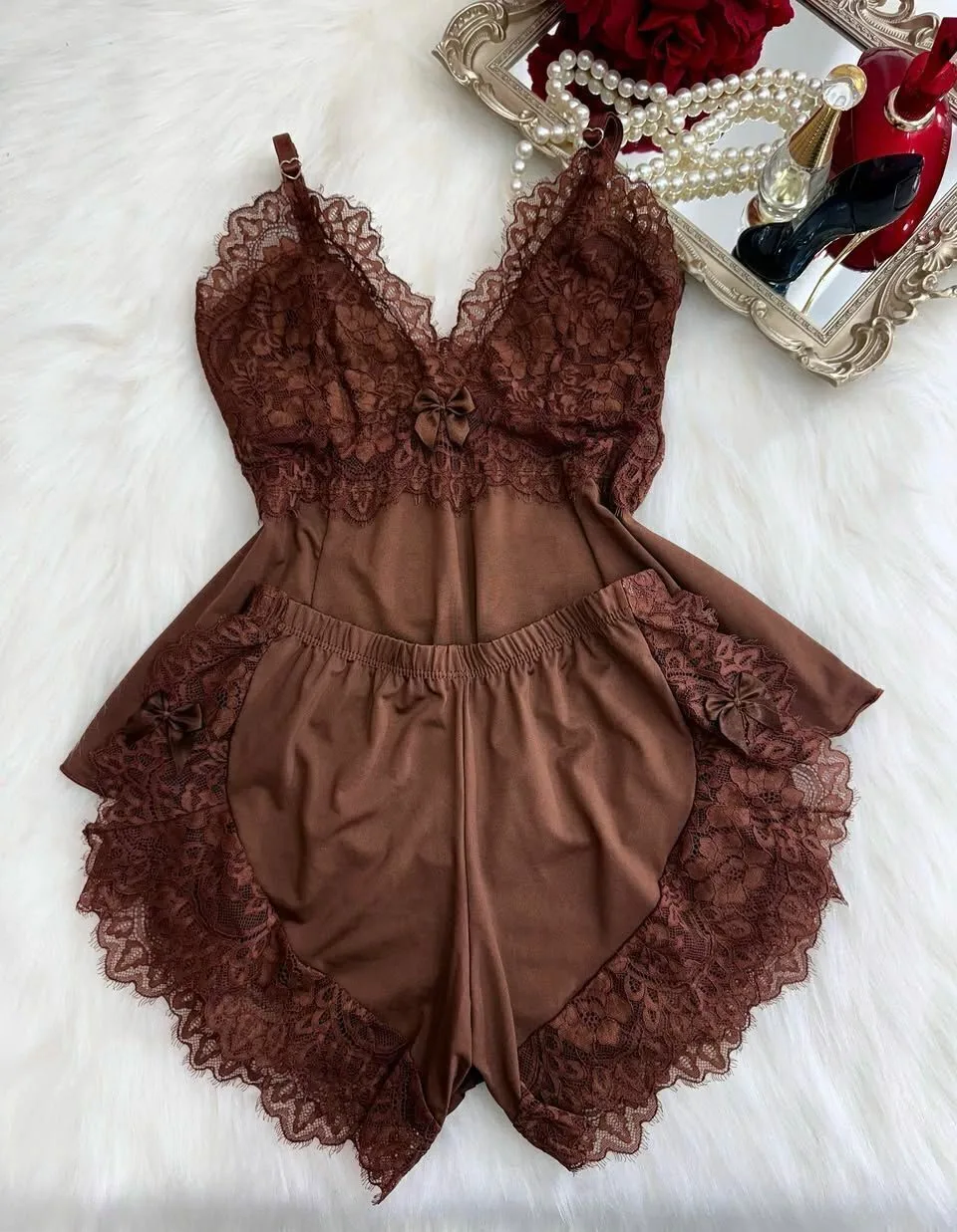 Renda paris marrom