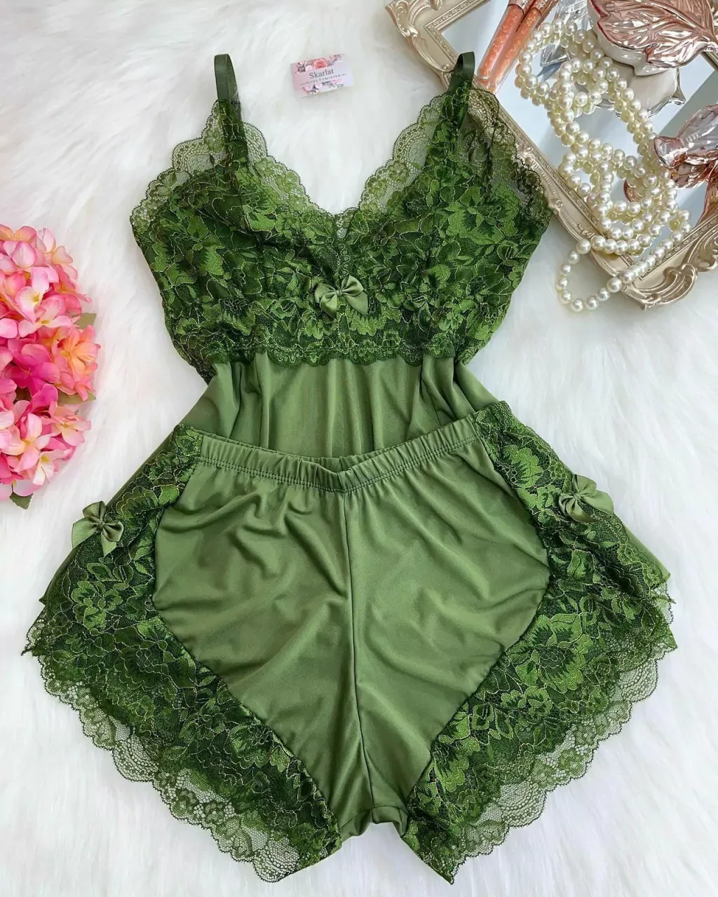 Fios de ouro verde